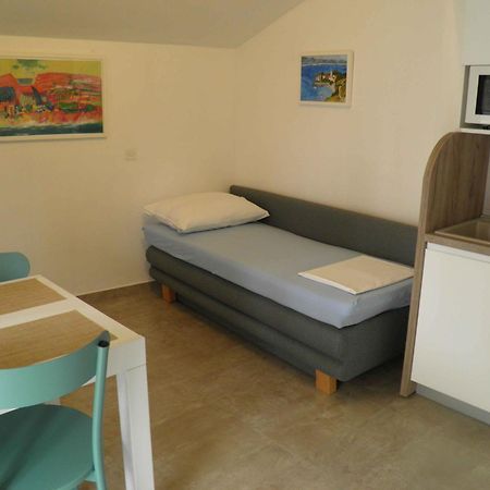 Apartments Marcic Bol Extérieur photo