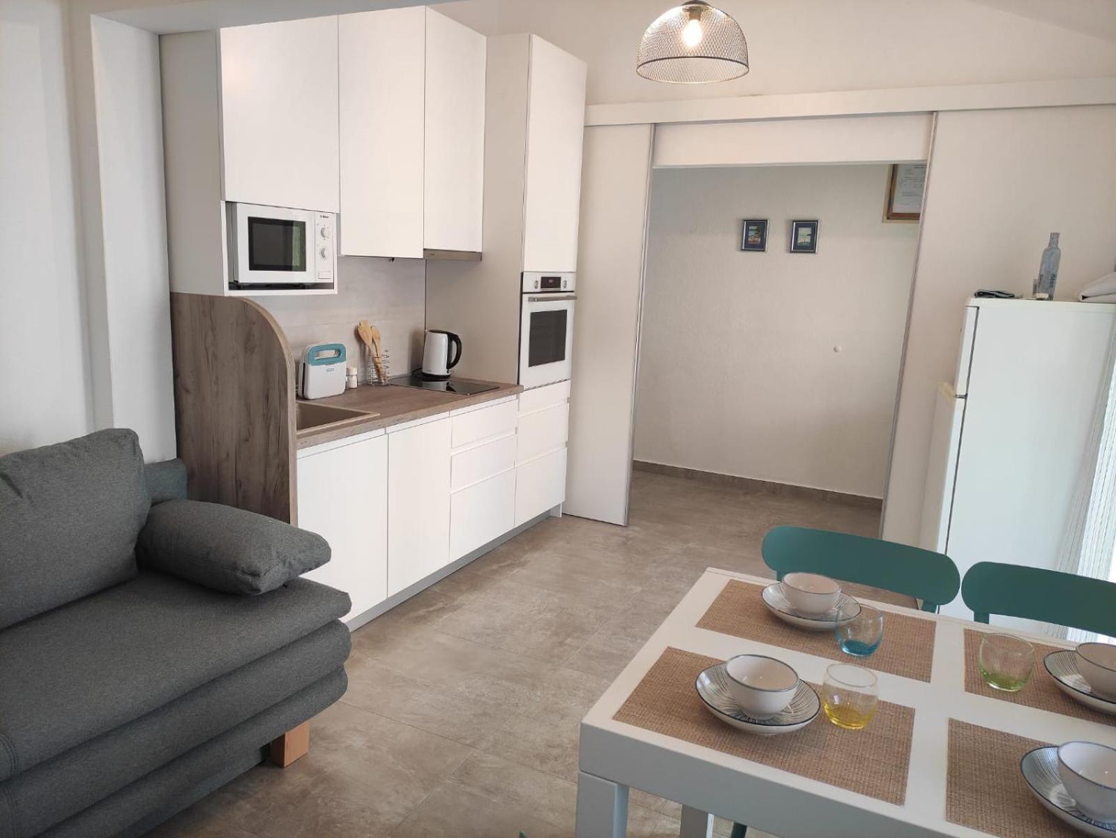 Apartments Marcic Bol Extérieur photo