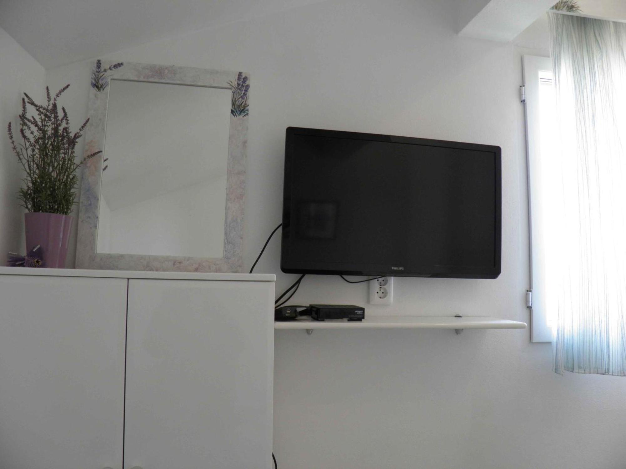 Apartments Marcic Bol Extérieur photo