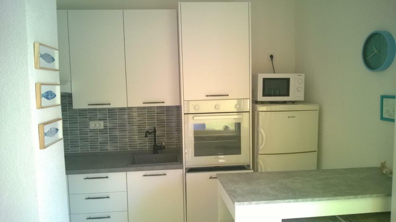 Apartments Marcic Bol Extérieur photo