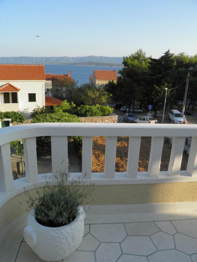 Apartments Marcic Bol Extérieur photo