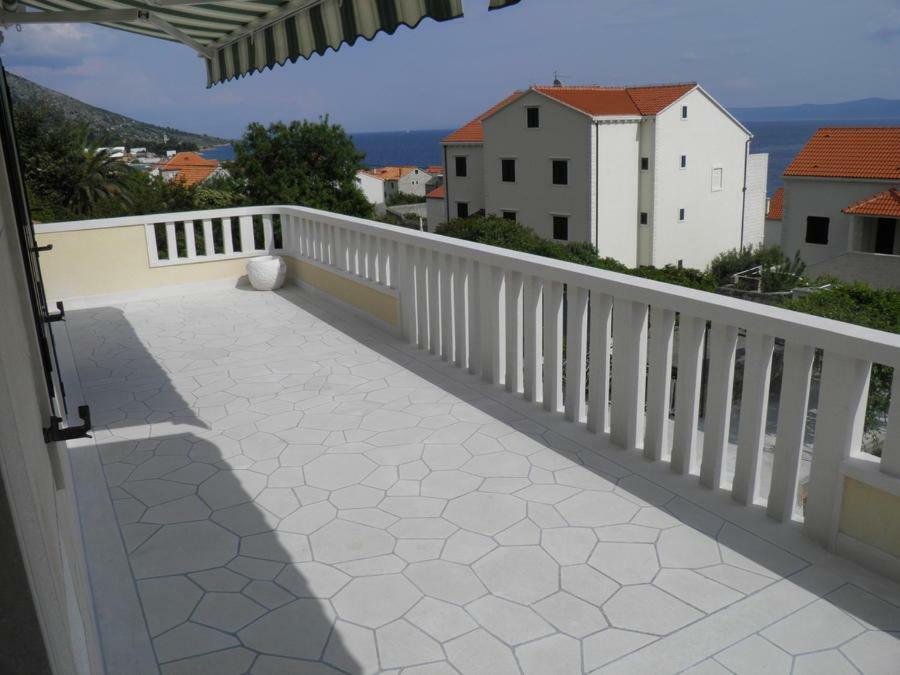 Apartments Marcic Bol Extérieur photo