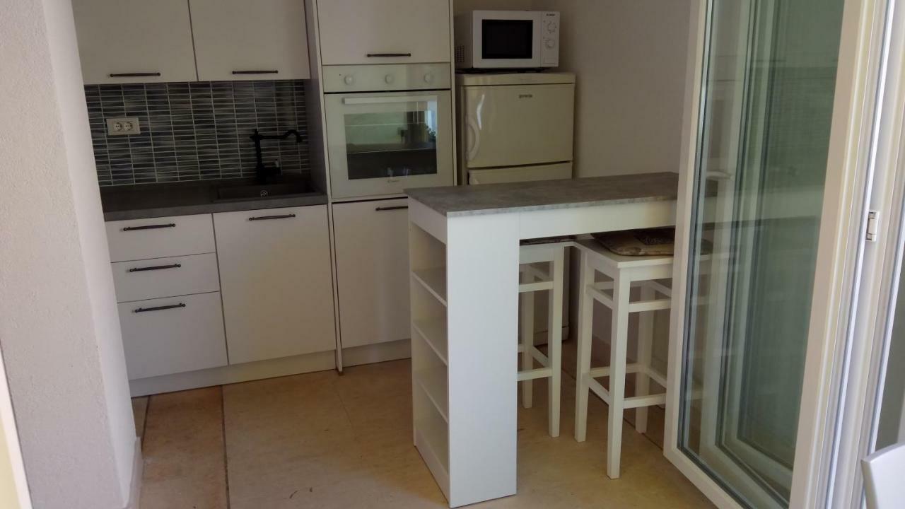 Apartments Marcic Bol Extérieur photo