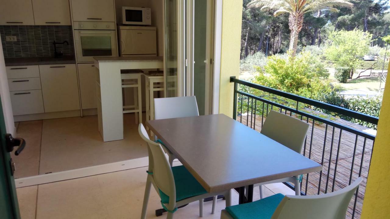 Apartments Marcic Bol Extérieur photo